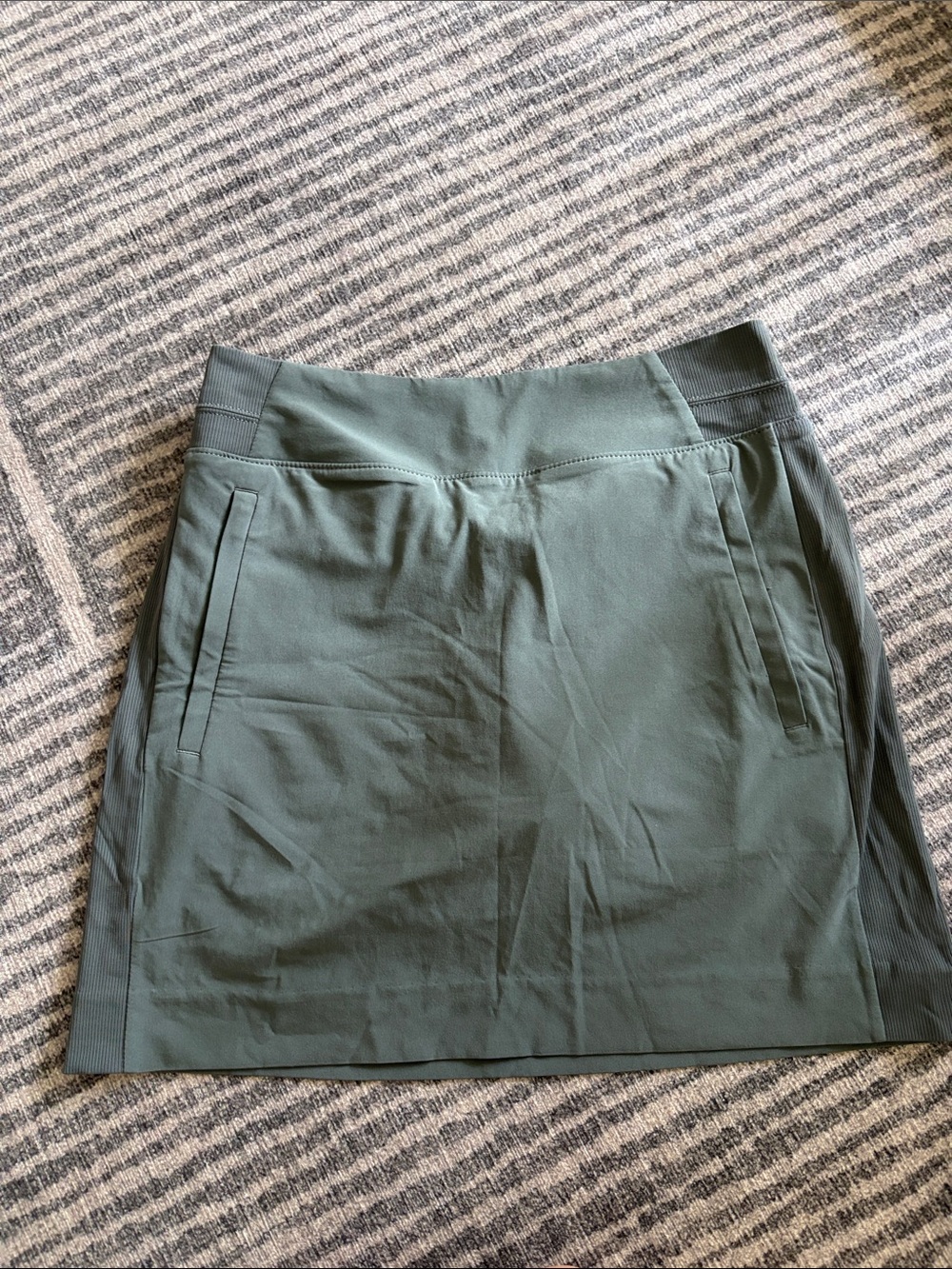 Athleta Women's Olive Green A-Line Skirt